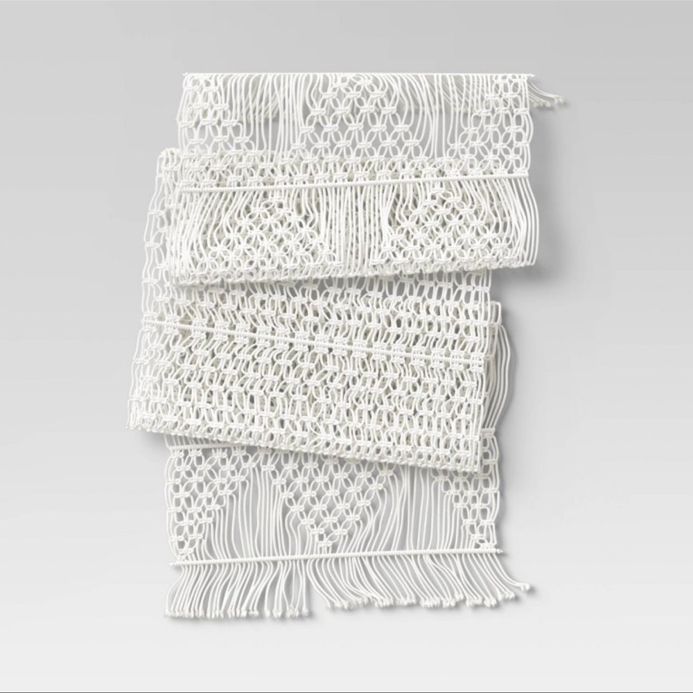 Macrame runner- short